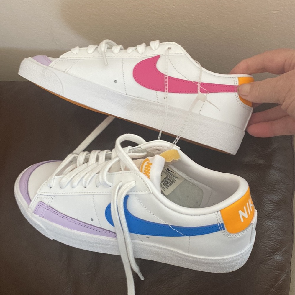 Nike Womens Blazer ‘77 Low Shoes.Leather - Picture 8 of 12